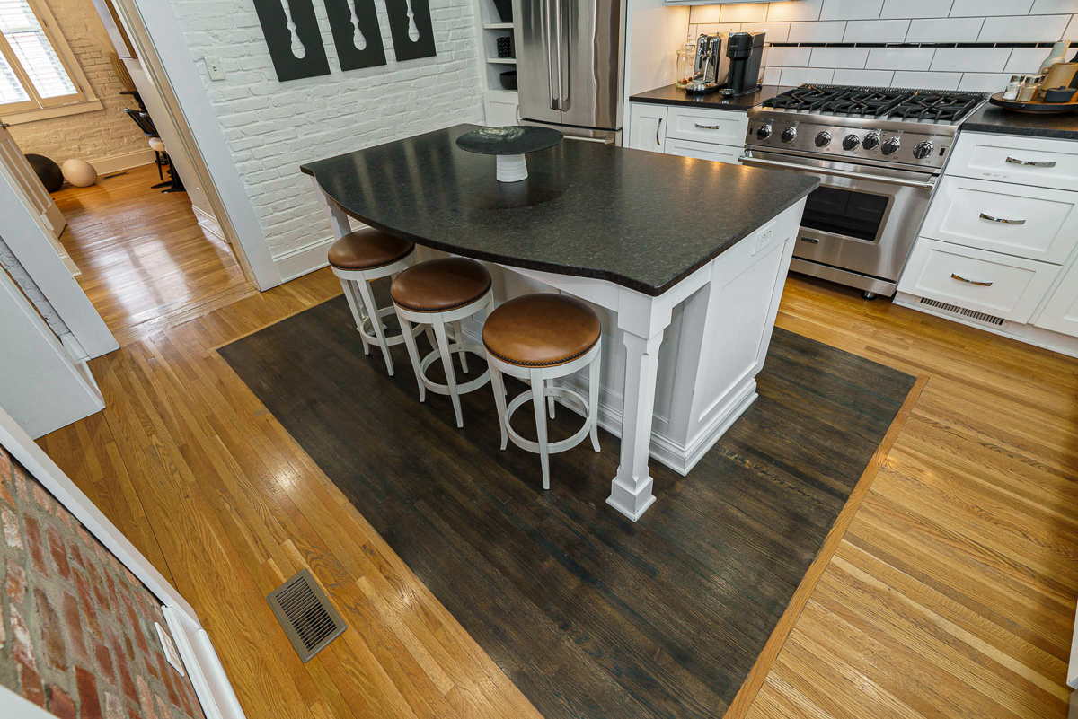596 s 6th St-39