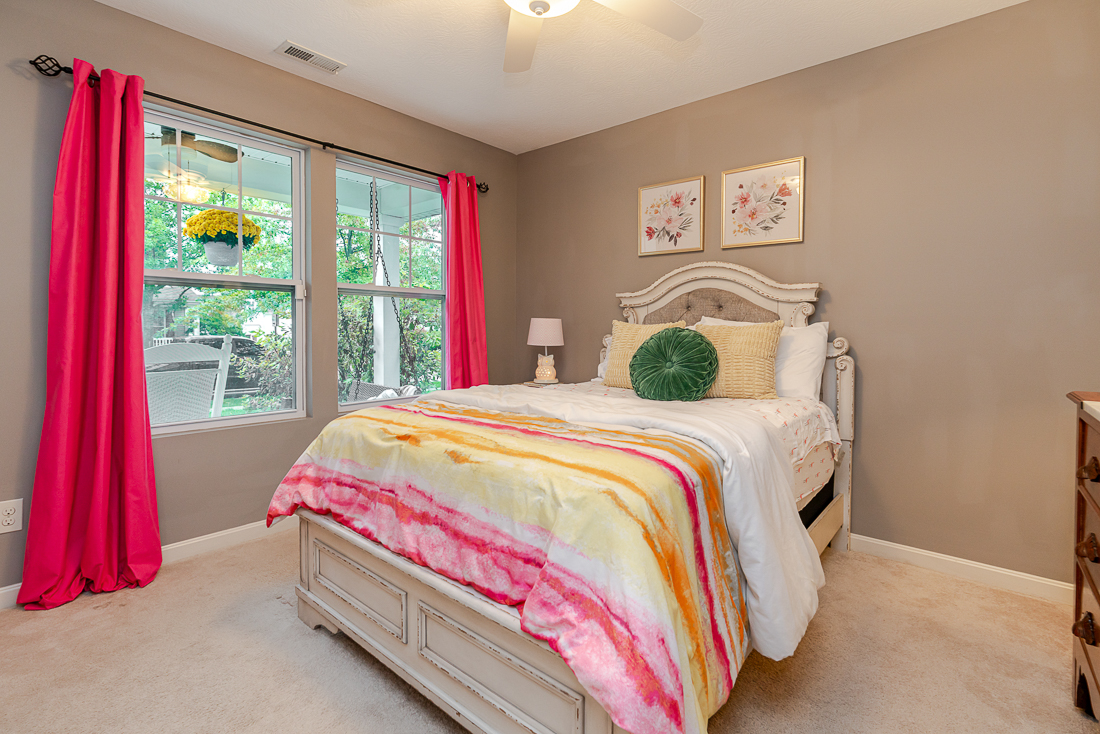 6036 Carlatun Street-26