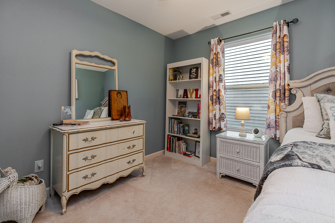 6036 Carlatun Street-33