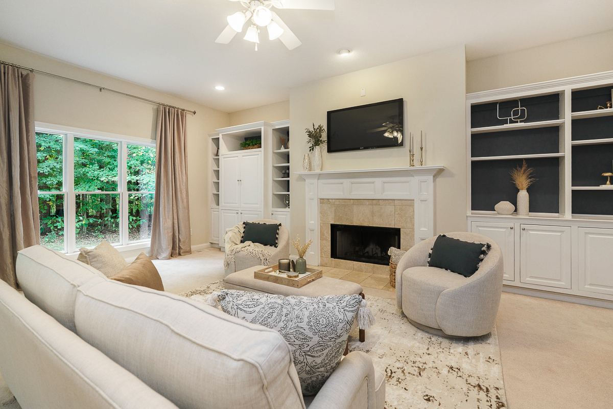 6061 Highland Hills Dr-22