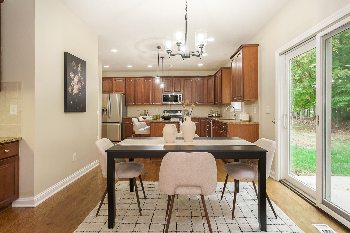 6061 Highland Hills Dr-26