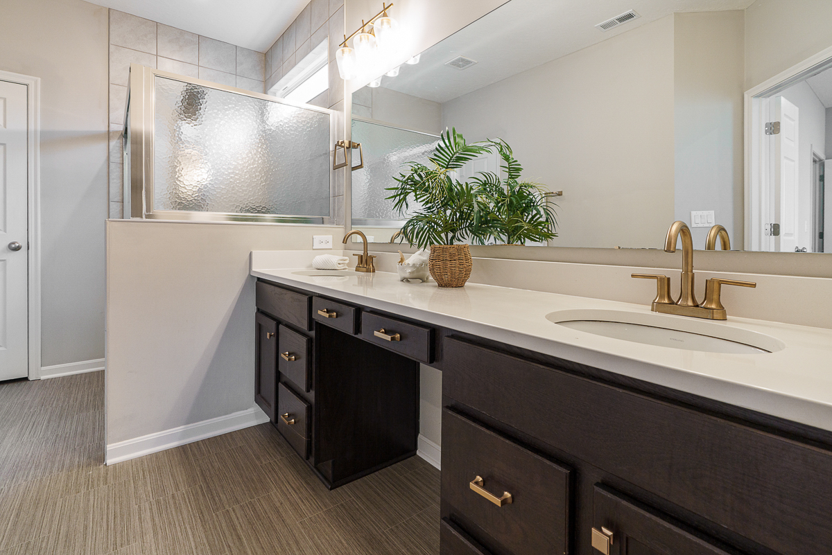 6090 Windcliff Dr-35