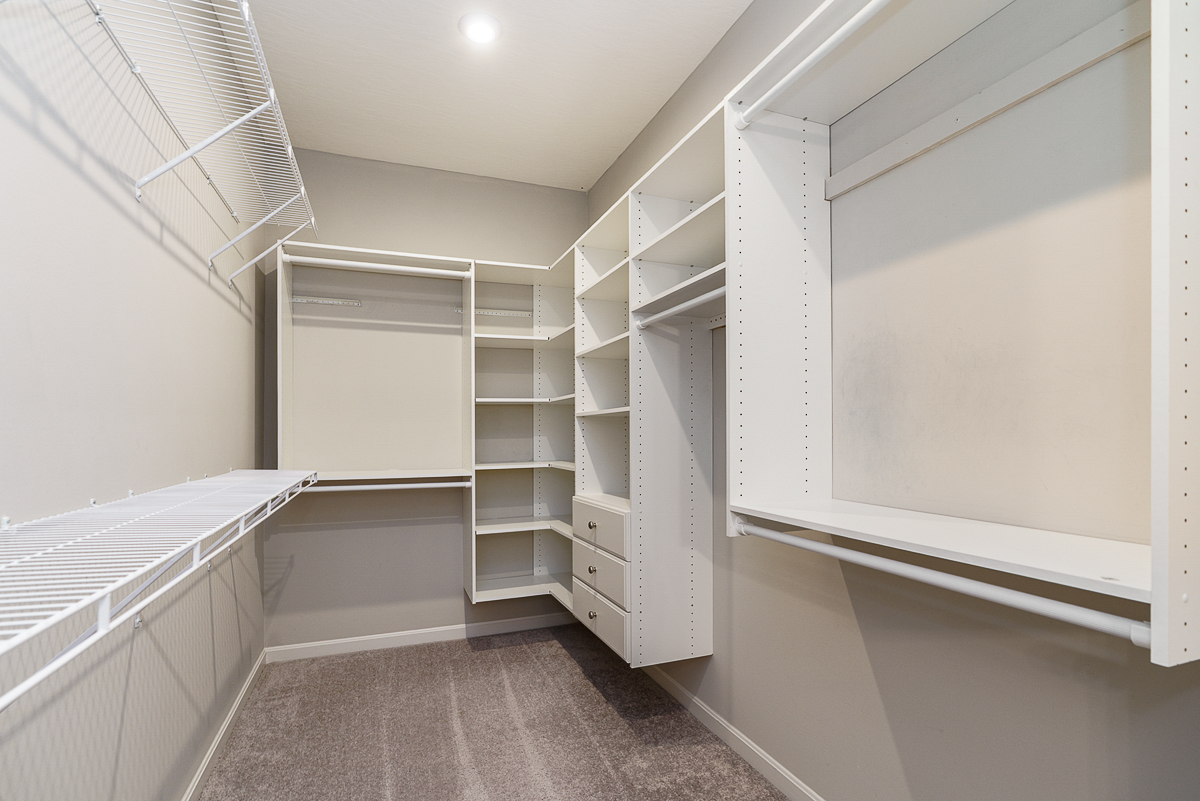 6090 Windcliff Dr-37