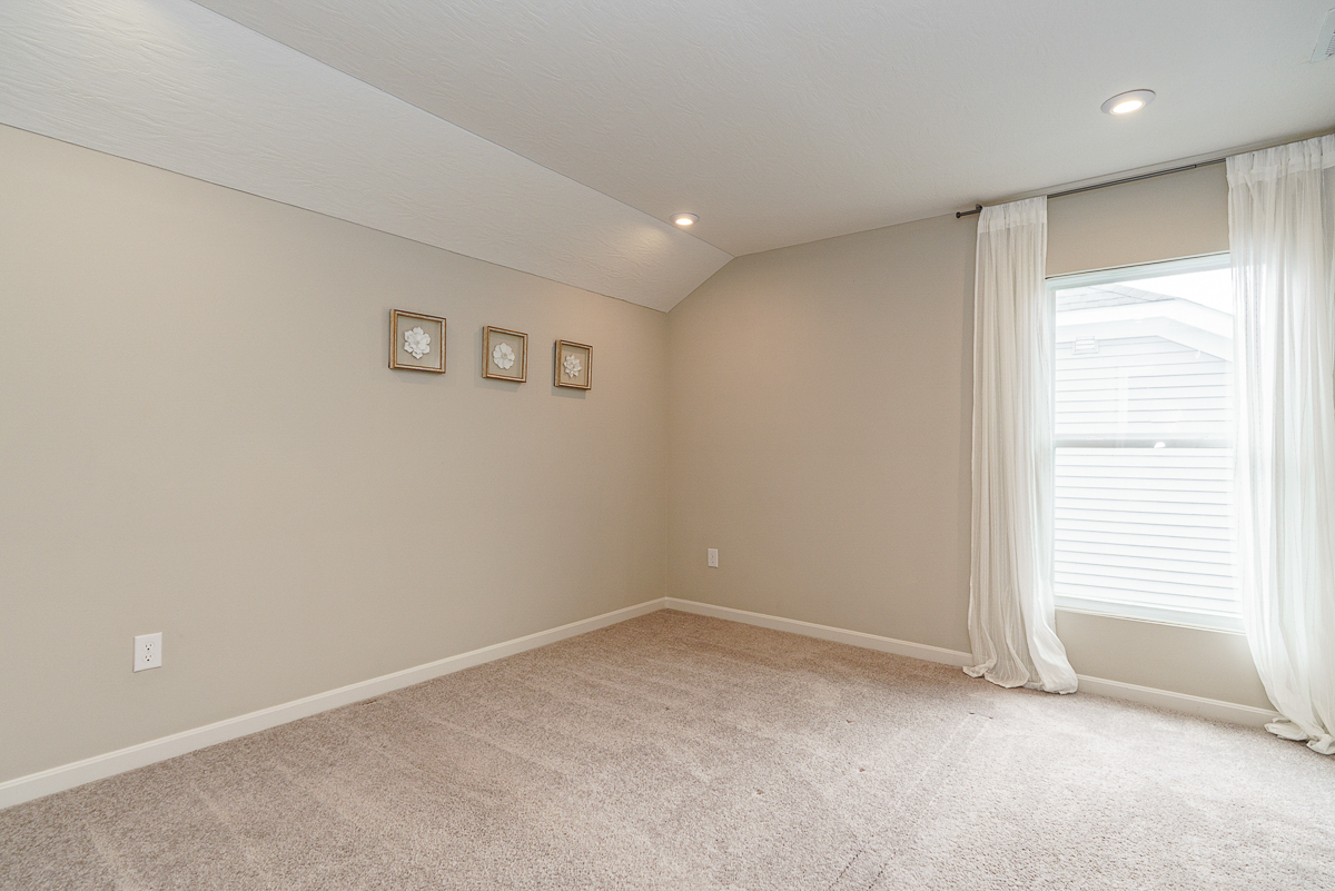 6090 Windcliff Dr-42