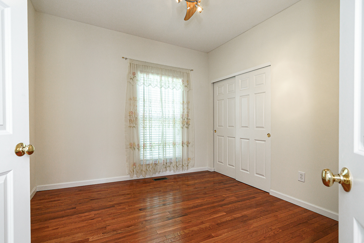 6177 Woodsview Way-21