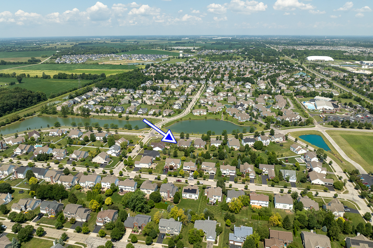 6177 Woodsview Way-3