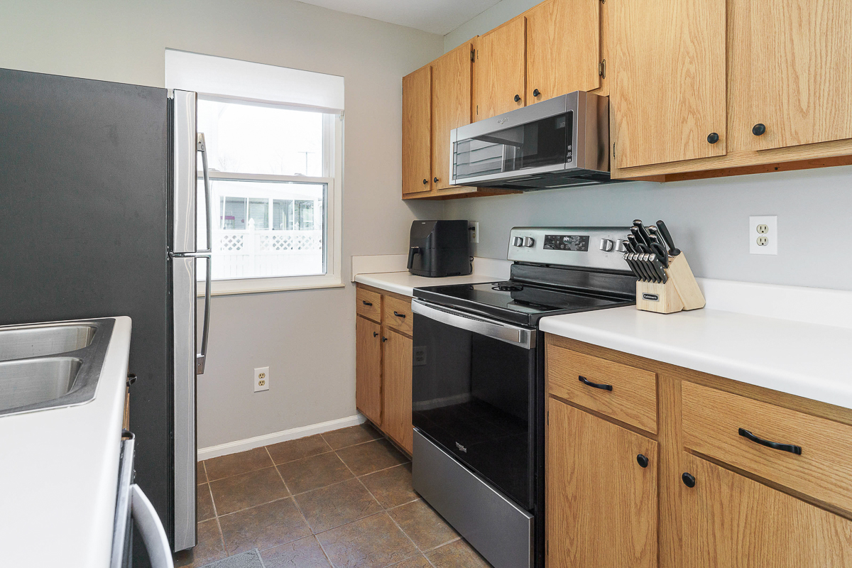 6180 Greenhaven Ave-22