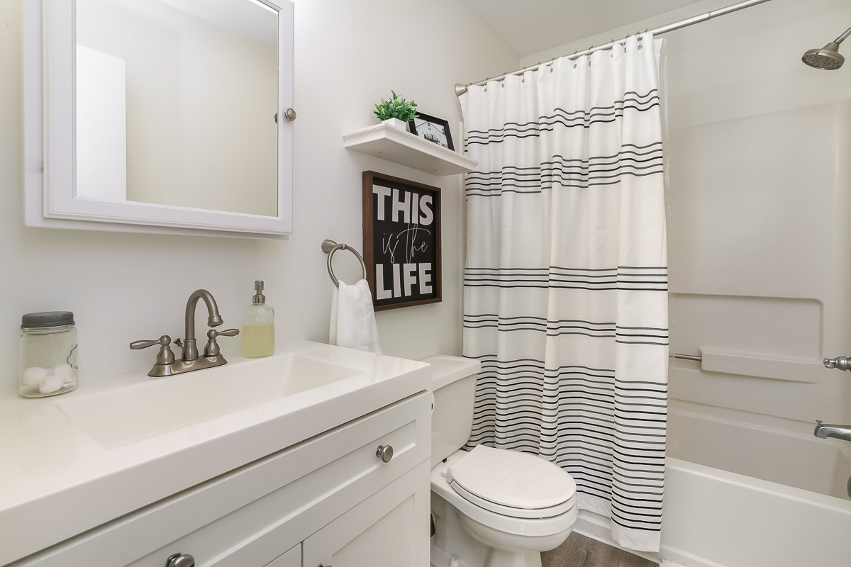 6180 Greenhaven Ave-32