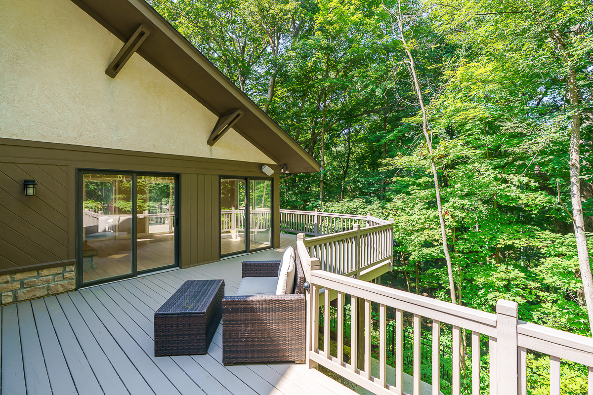 630 Woods Hollow Ln-27