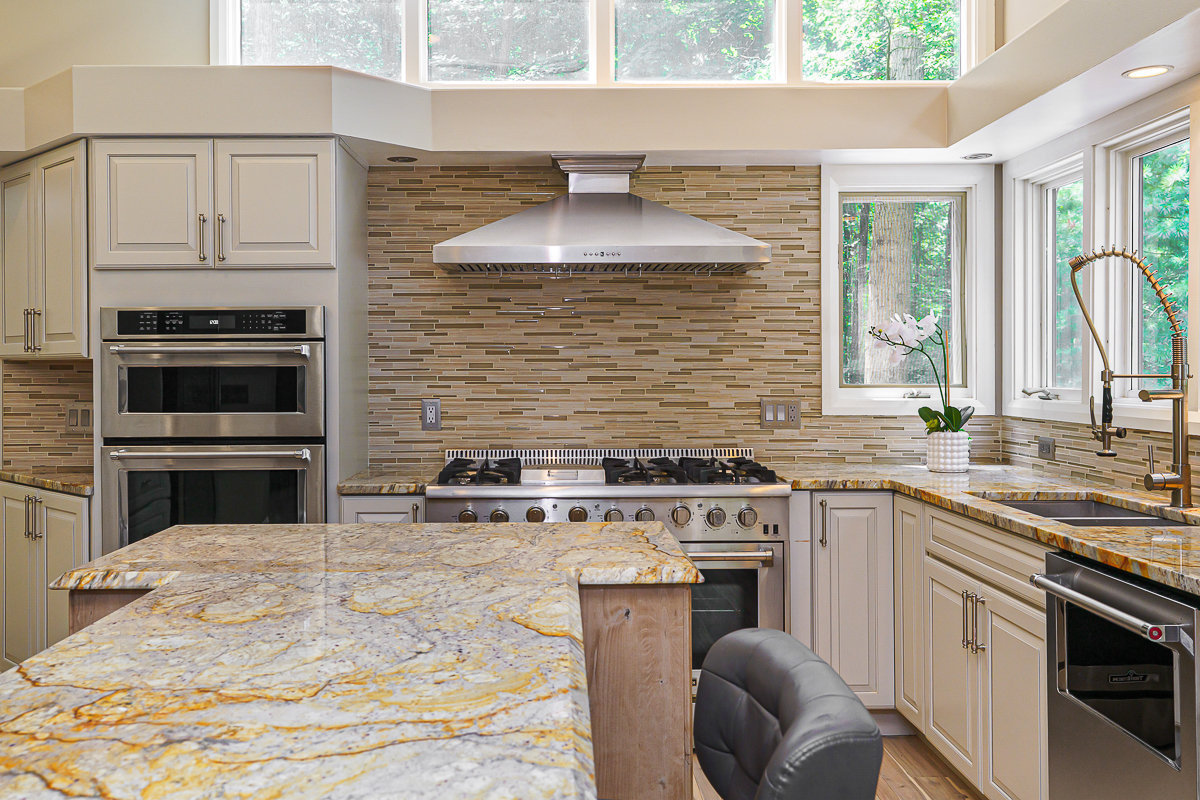 630 Woods Hollow Ln-61