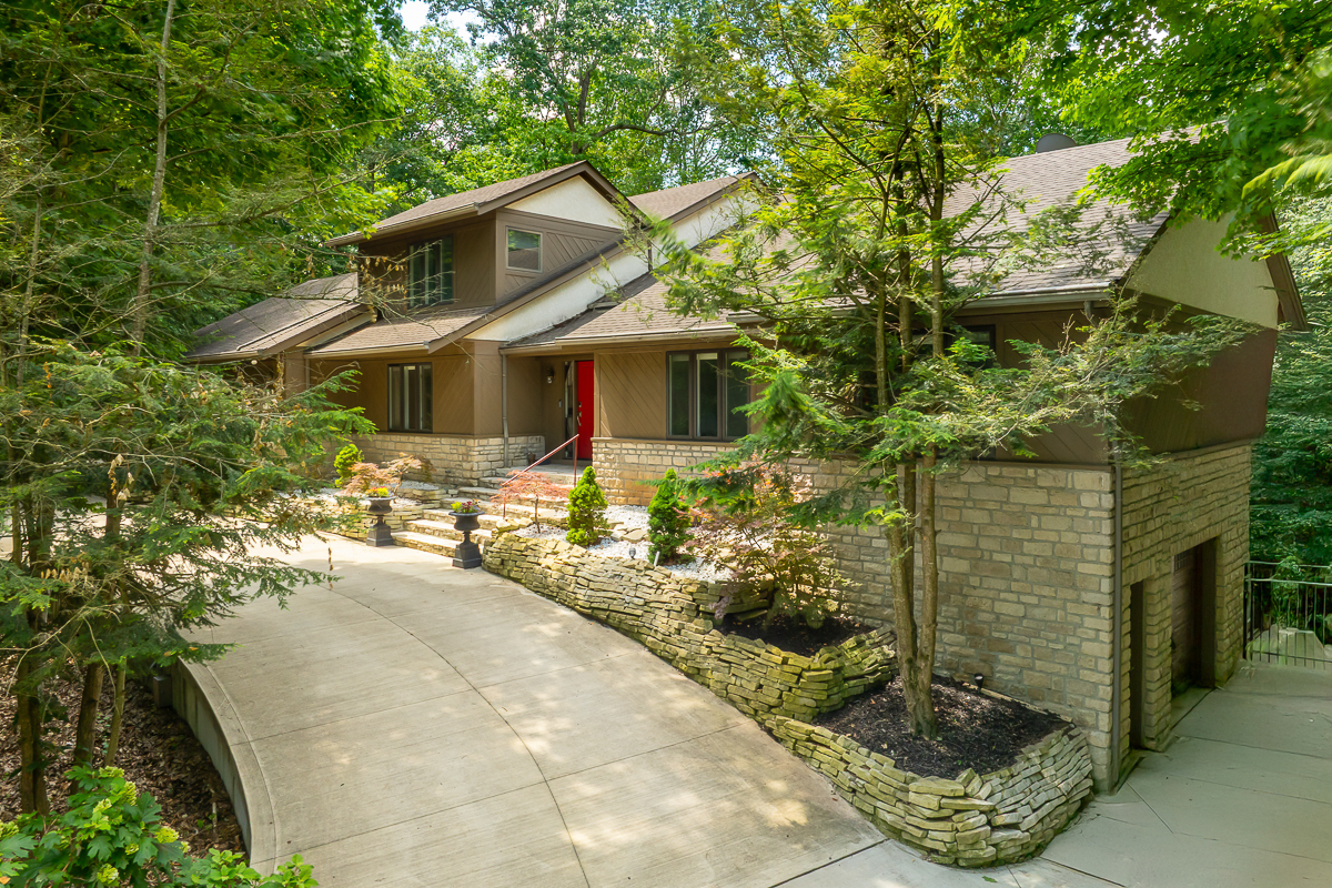 630 Woods Hollow Ln-8