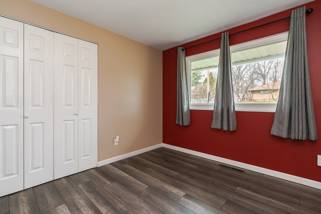 6328 Roselawn Ave-23