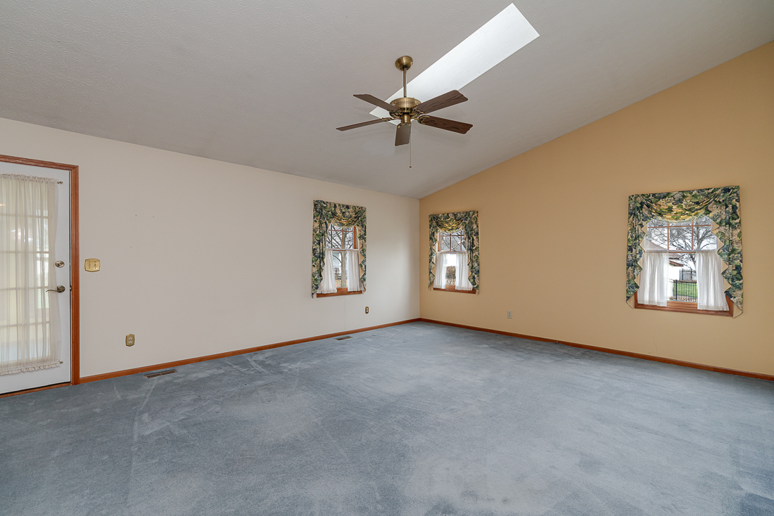 6392 CLAYPOOL Ct--10