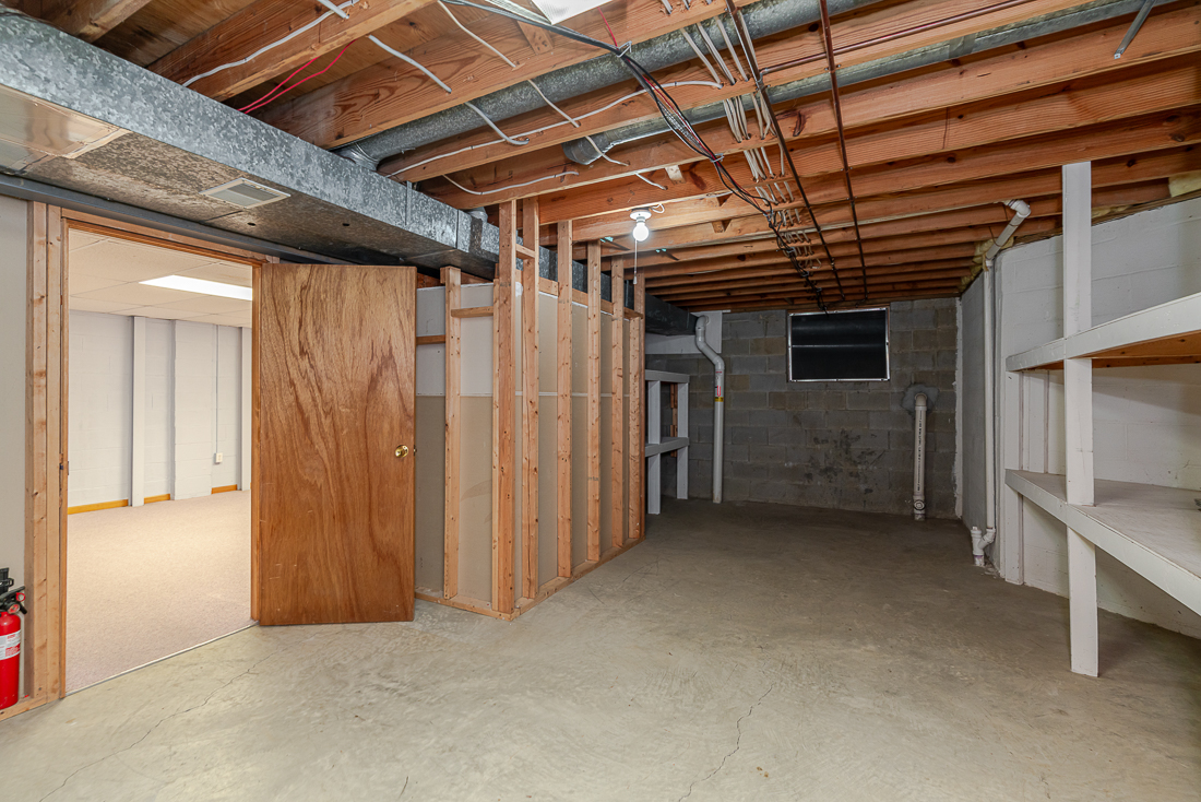 6392 CLAYPOOL Ct--43