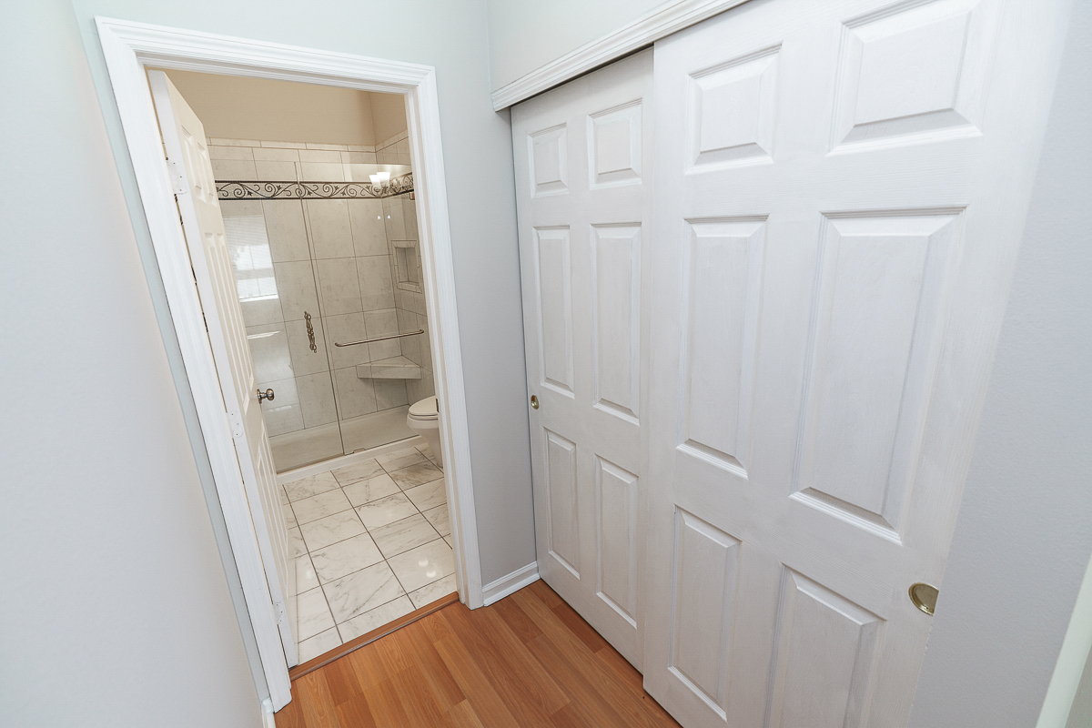 674 Park St-27