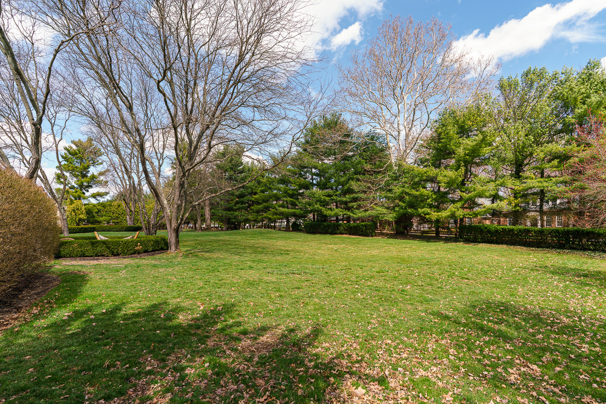 6988 Greensward Rd-9