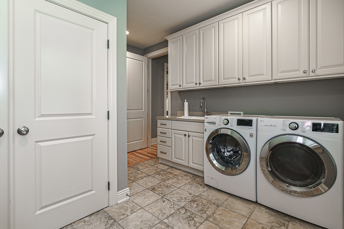 7335 Southfield Rd-23