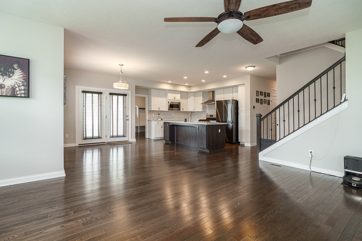 7365 Willowbush Dr-11