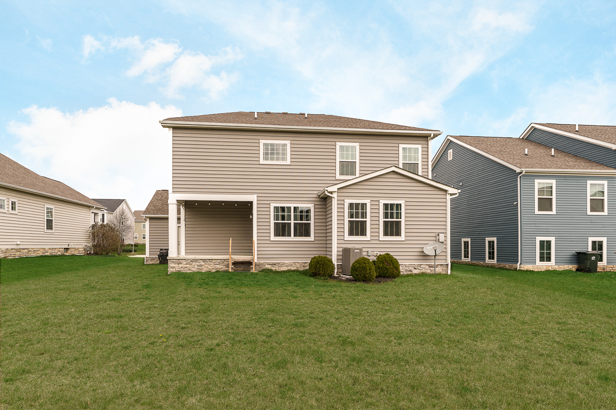 7365 Willowbush Dr-2