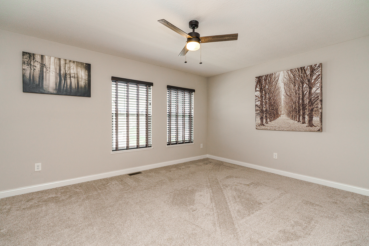 7365 Willowbush Dr-36