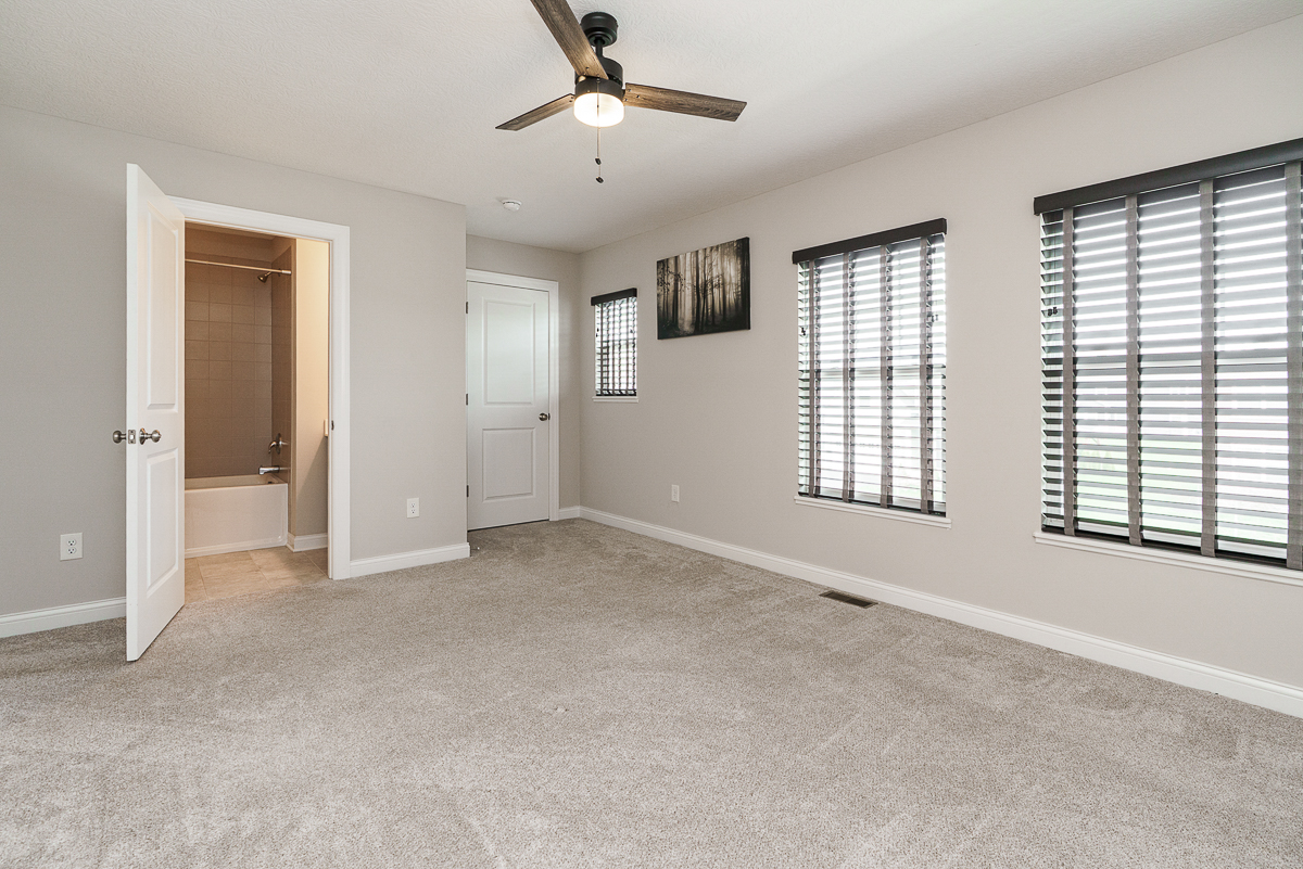 7365 Willowbush Dr-37