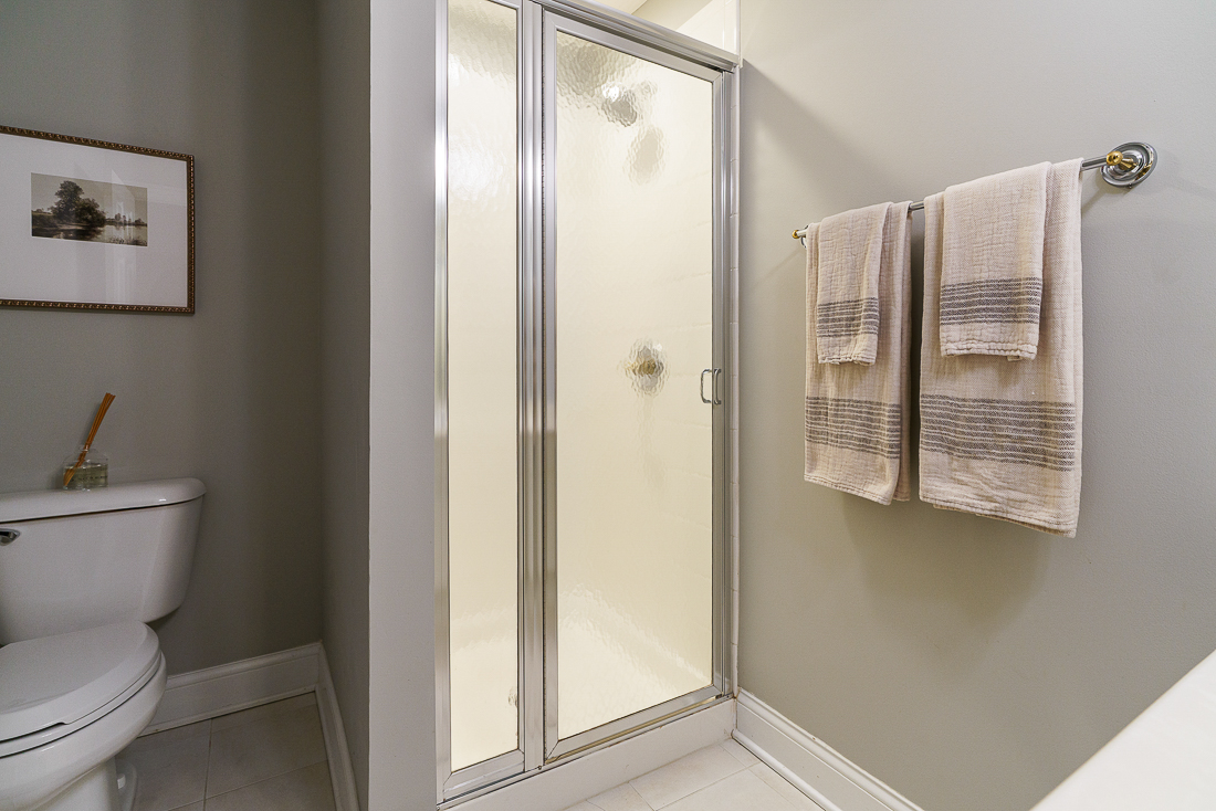 7444 Farmington Close-33