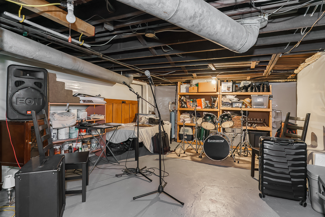 76 e Lakeview Ave-53