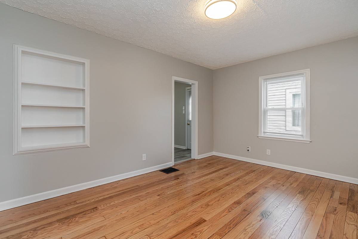 816 E. Melrose Ave -10