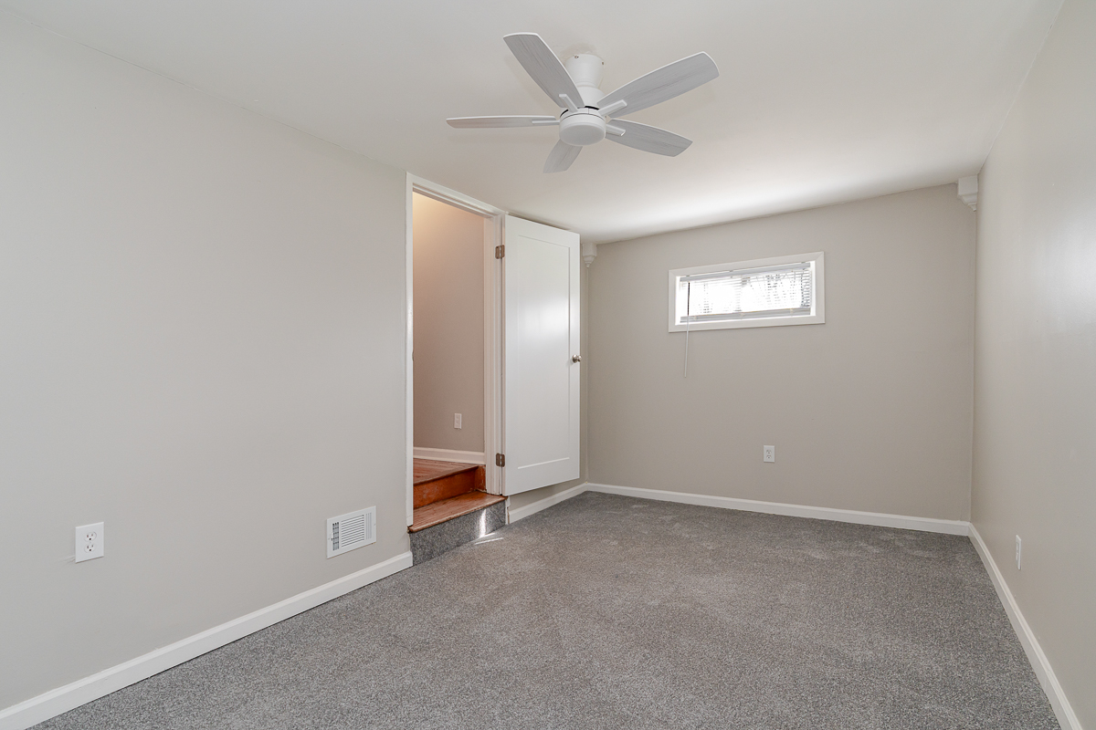 816 E. Melrose Ave -24