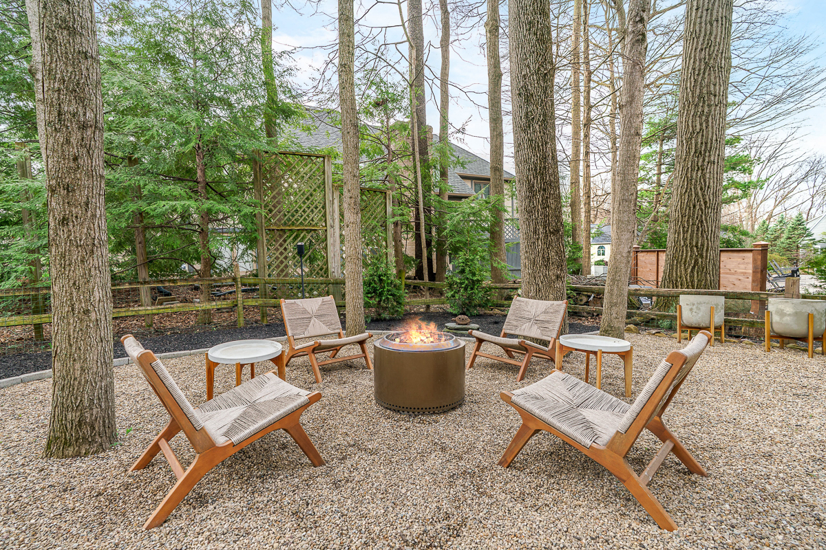 8176 Lake Bluff Ct-10