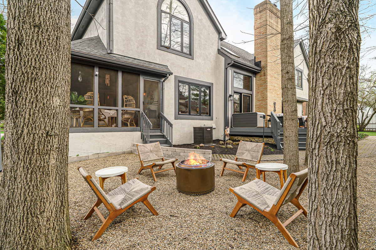 8176 Lake Bluff Ct-11