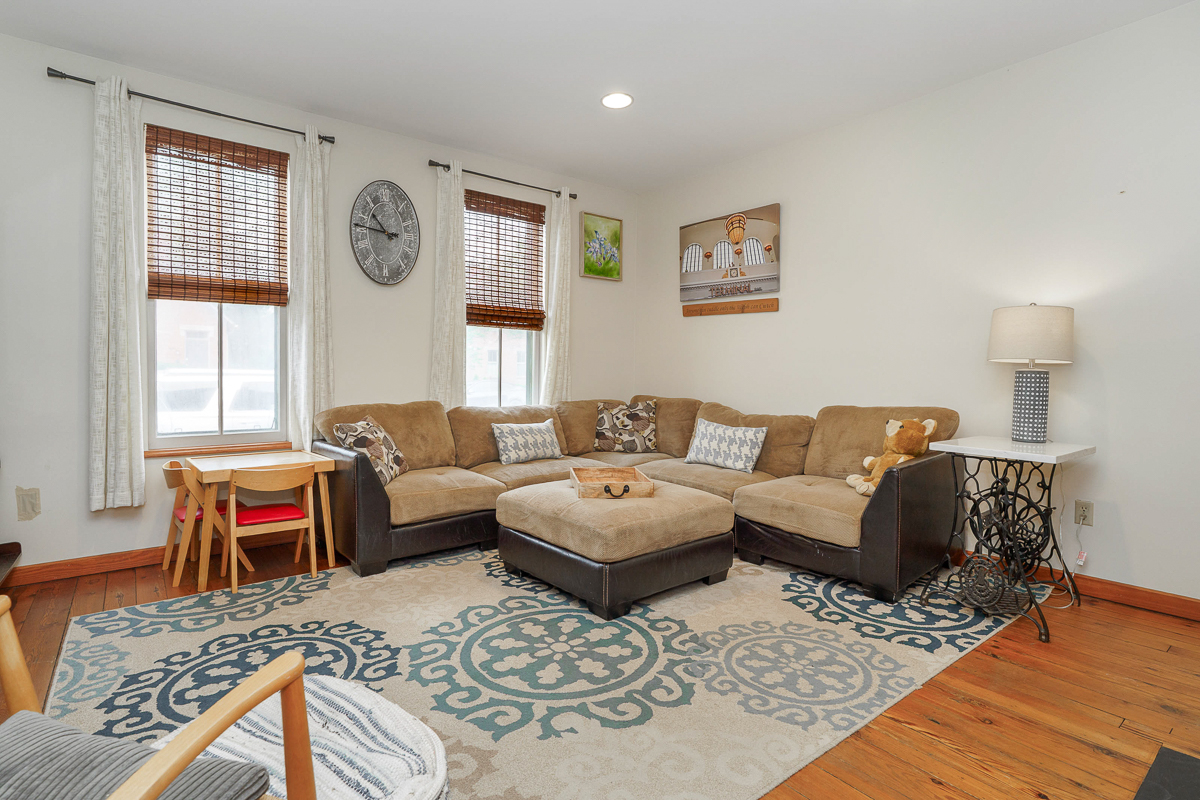 882 s 3rd St-16