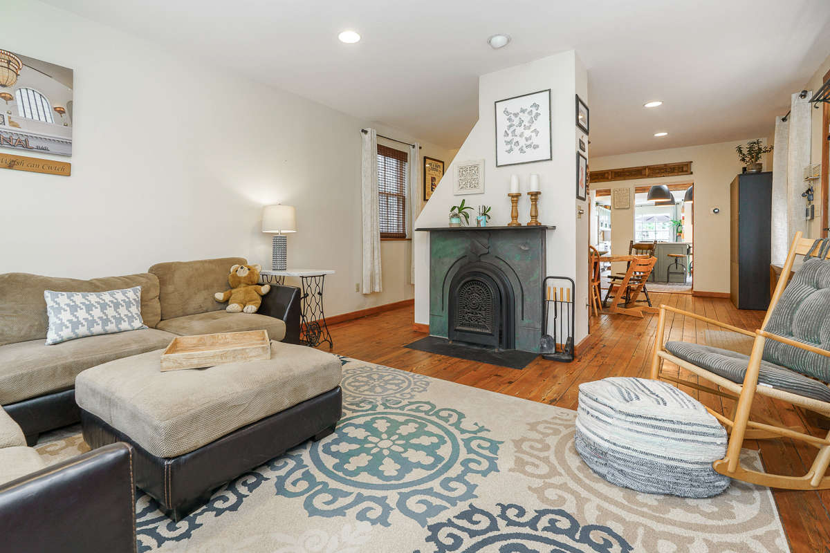 882 s 3rd St-17