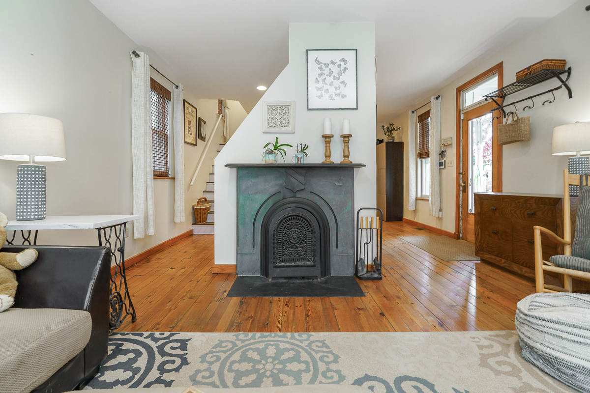 882 s 3rd St-18