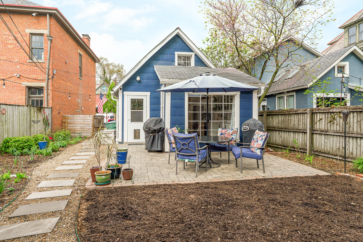 882 s 3rd St-9