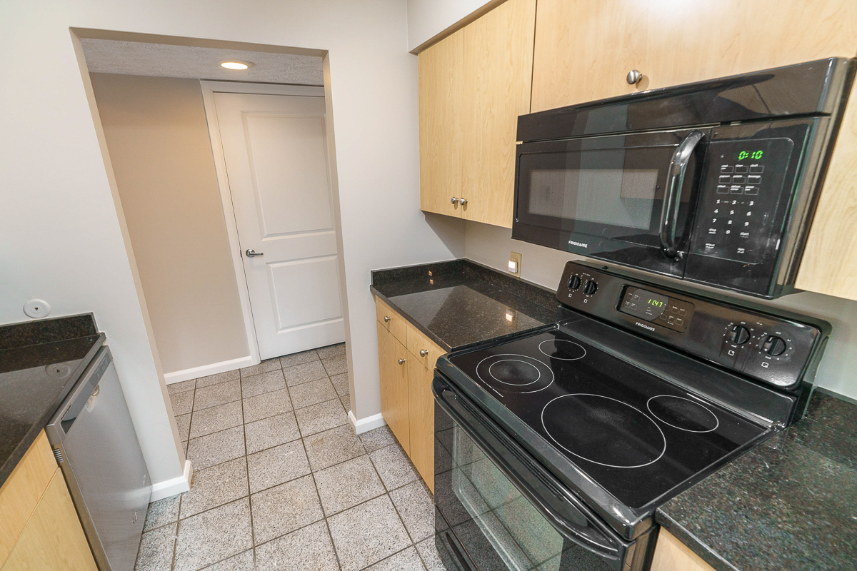 945 Quay Ave Unit G-11