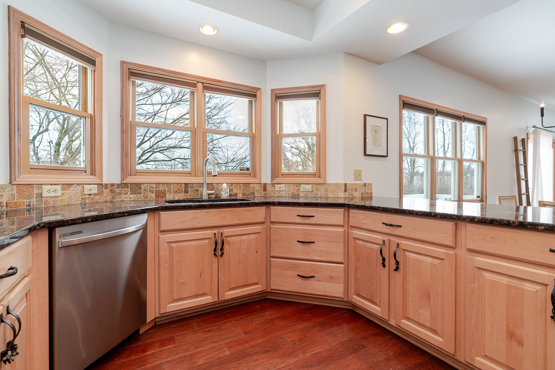 9800 Oxford Circle-25