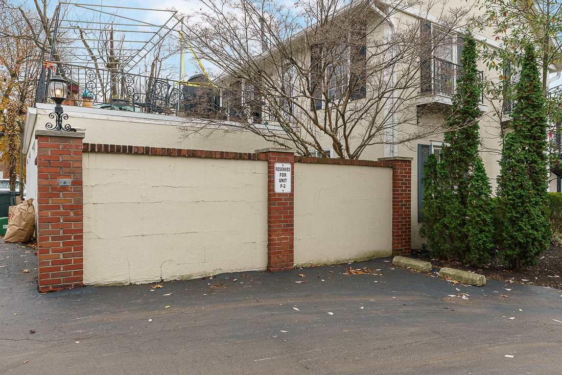 1631 Roxbury Rd F3-5