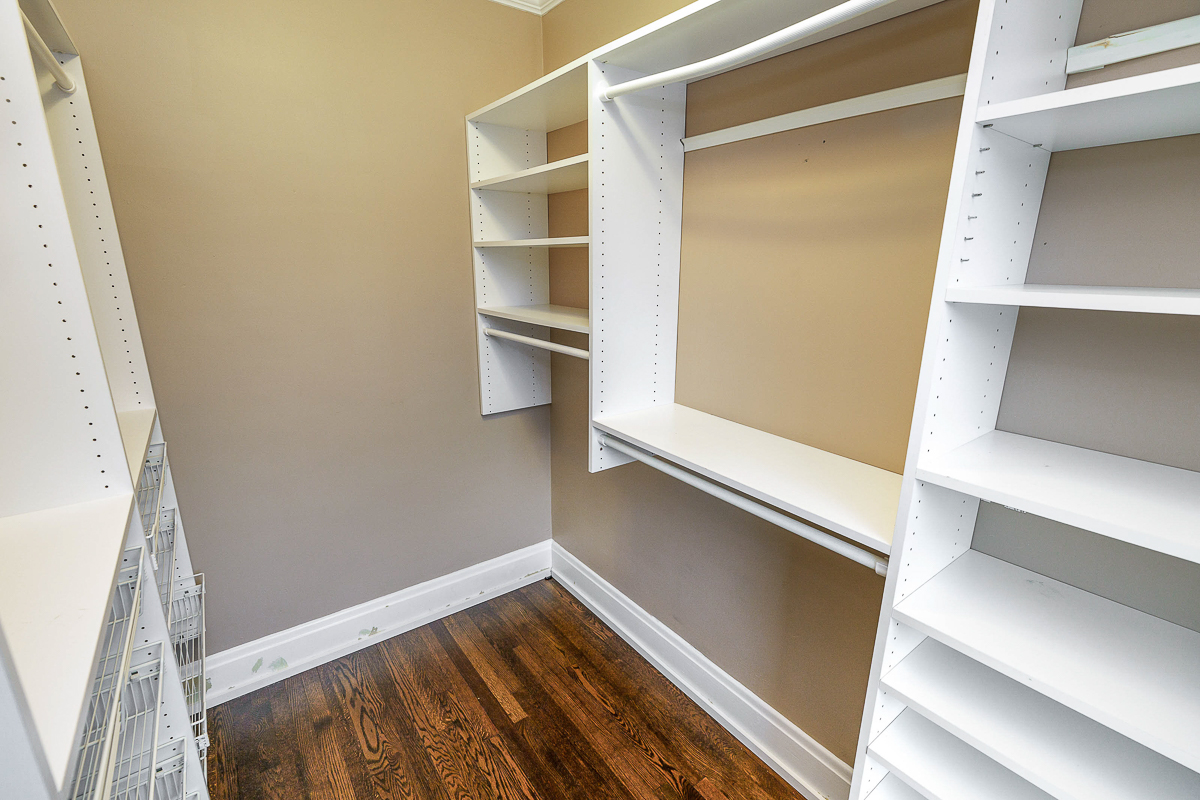 1833 Franklin Avenue-49