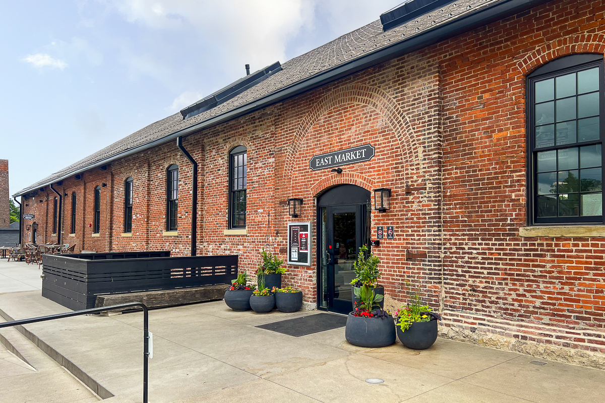 1833 Franklin Avenue-63