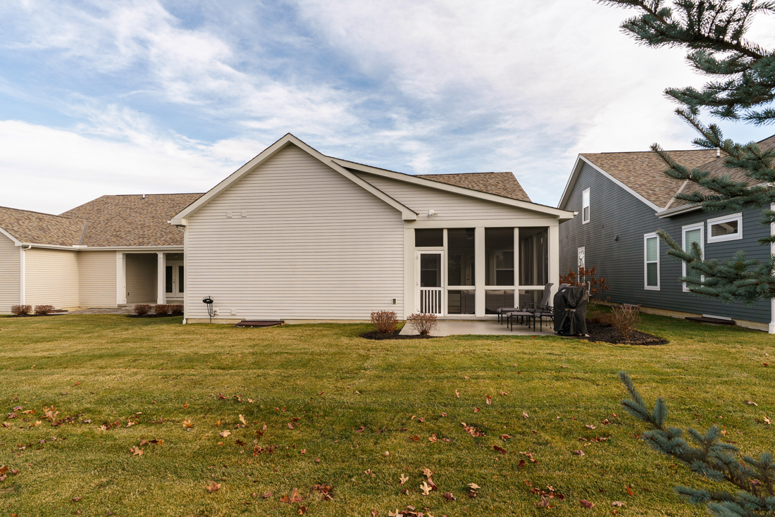 7652 Gateway Blvd --7