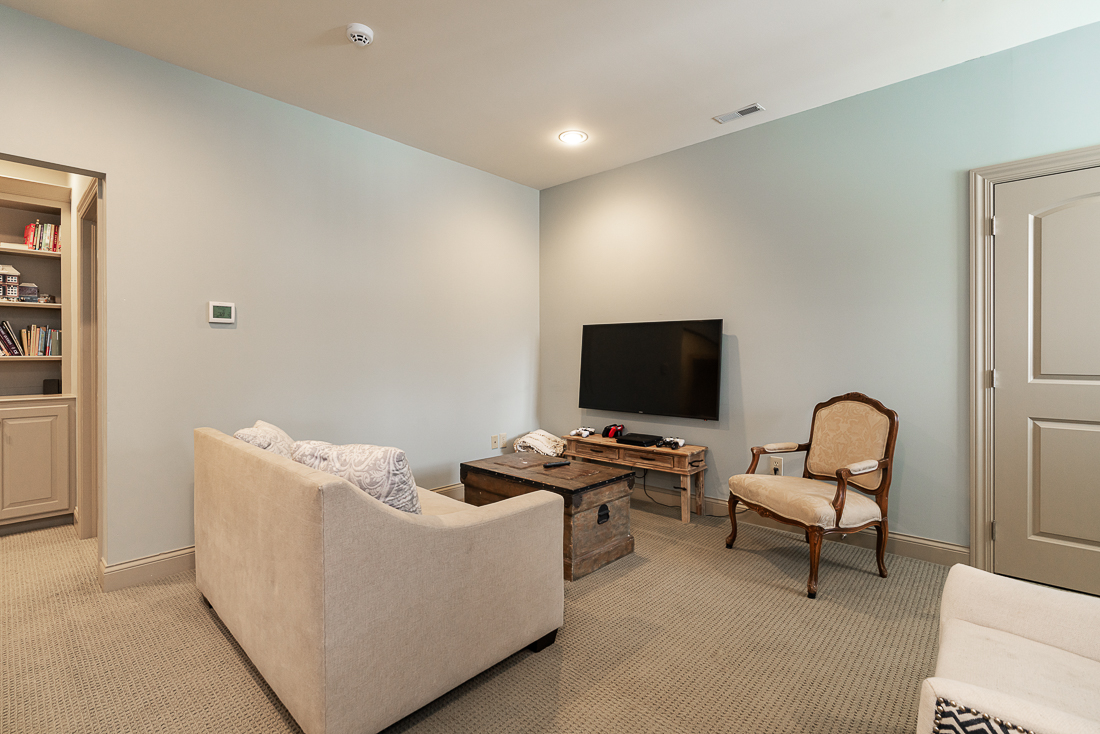 7286 Lambton Green N Interiors-74