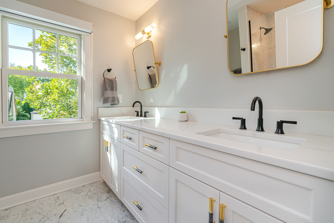 1968 N Devon Rd.-134