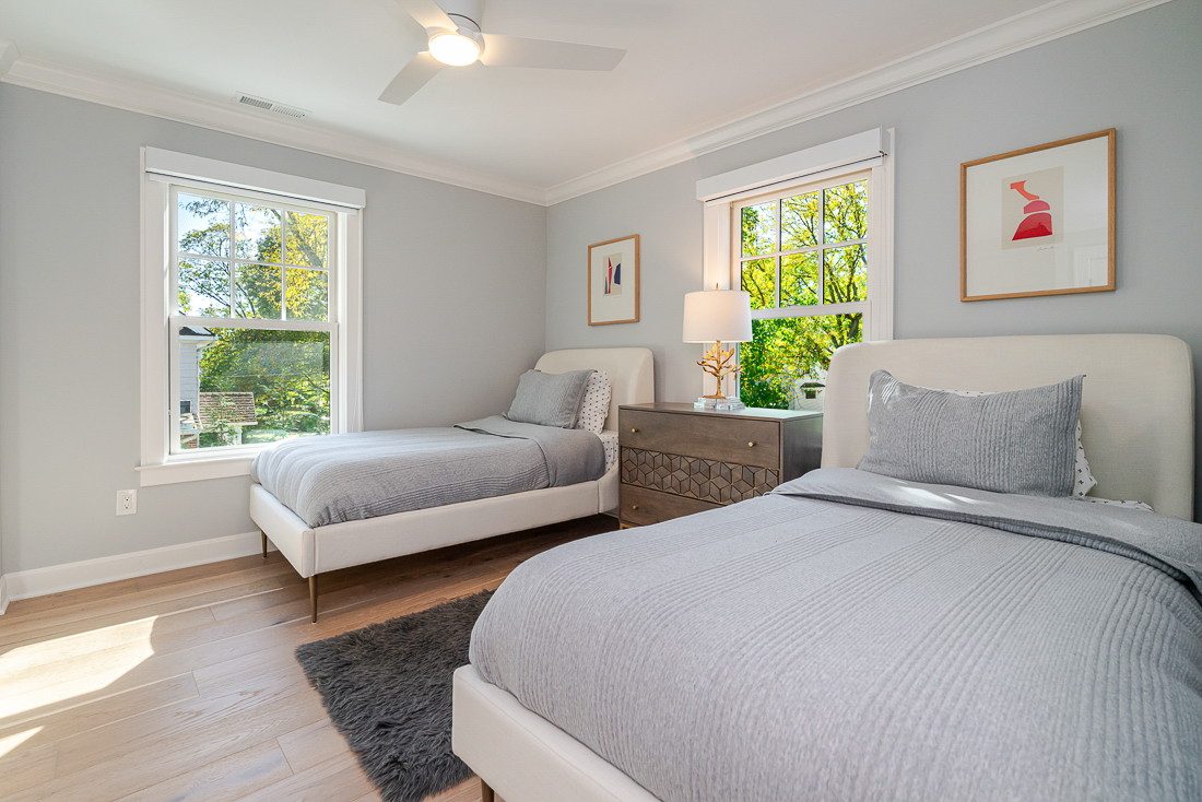 1968 N Devon Rd.-137