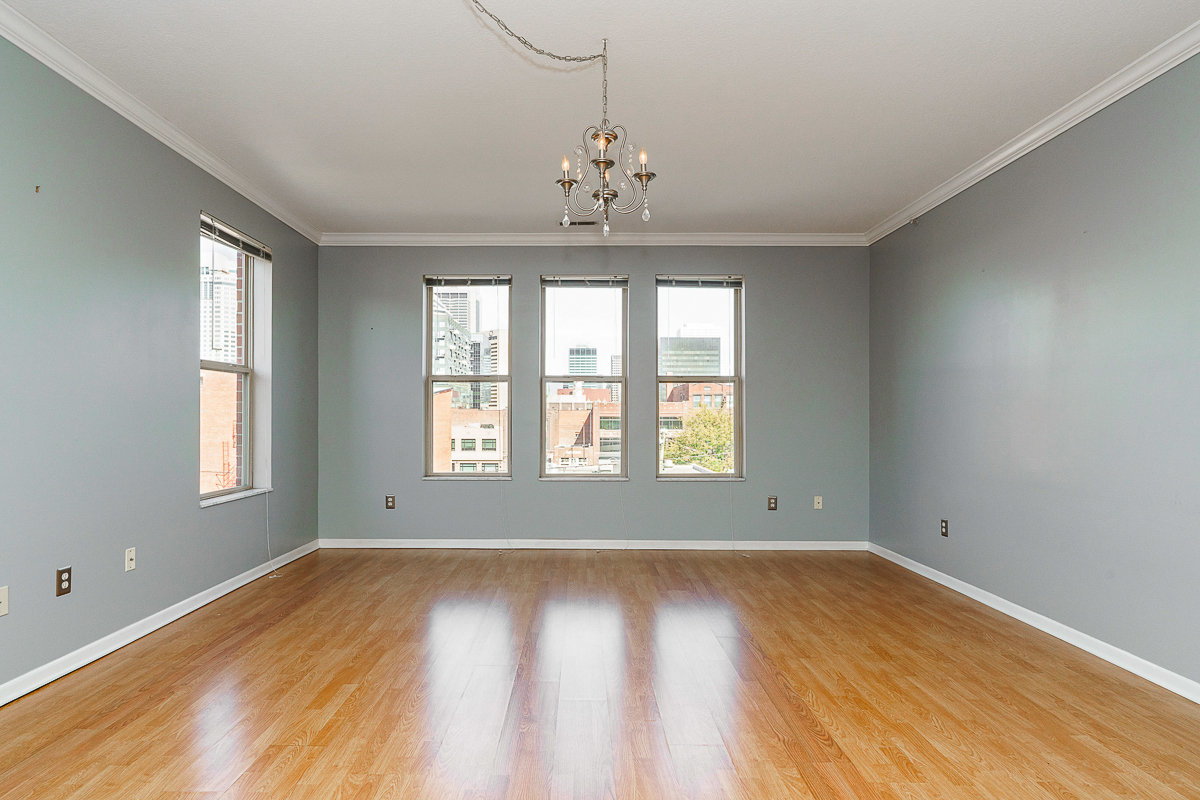 115 e Noble St #3 (7 of 39)