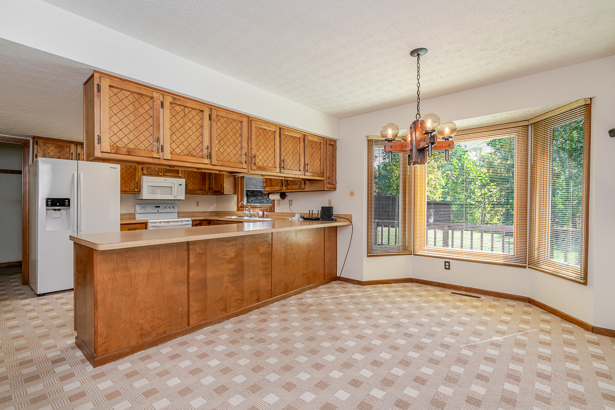 6611 Lake of woods-int-4