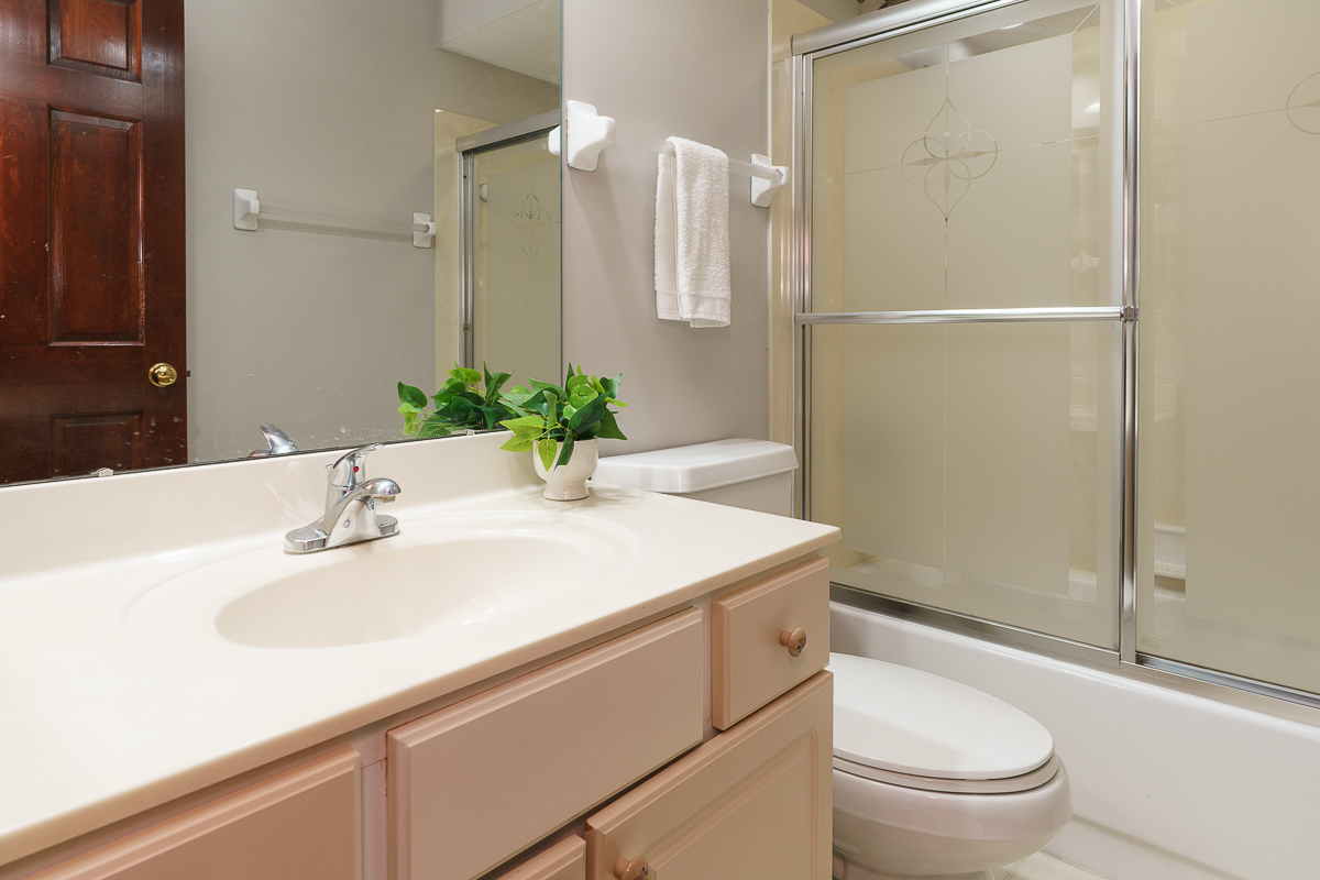 7865 Windwood dr bath-1